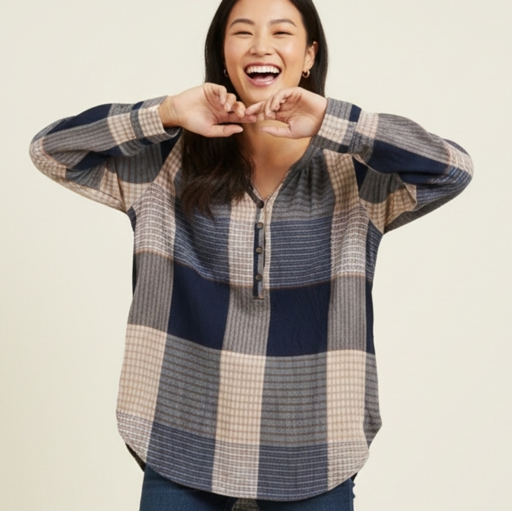 Universal Thread Blue and Pink Plaid Top